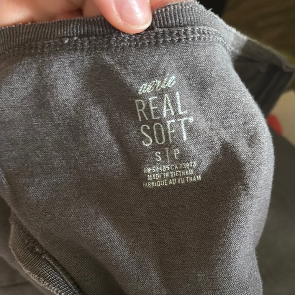 Aerie Dark Gray Short Sleeve Tee - Picture 3 of 3